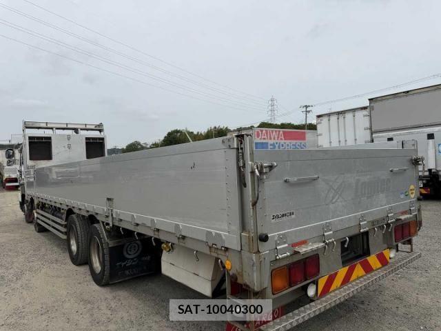 Isuzu GIGA 2016-02 7562169-13
