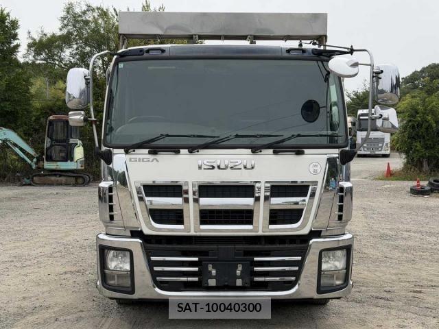 Isuzu GIGA 2016-02 7562169-1