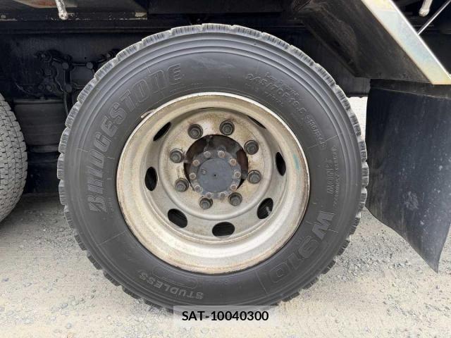 Isuzu GIGA 2016-02 7562169-28