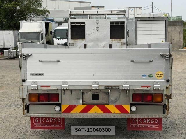 Isuzu GIGA 2016-02 7562169-4