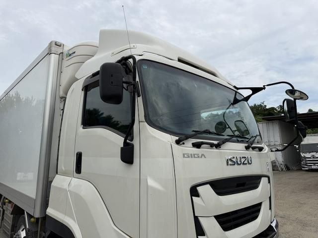 Isuzu GIGA 2016-09 7606896-10