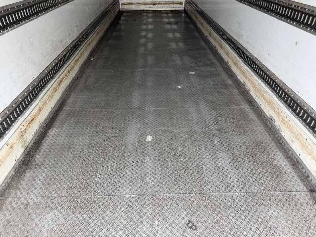 Isuzu GIGA 2016-09 7606896-22