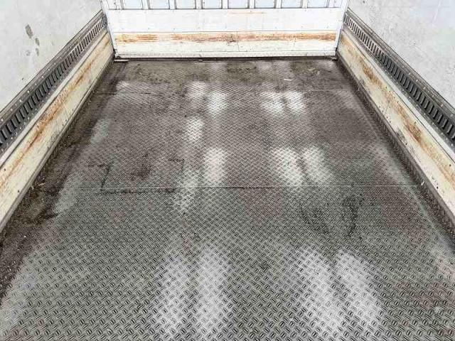 Isuzu GIGA 2016-09 7606896-28