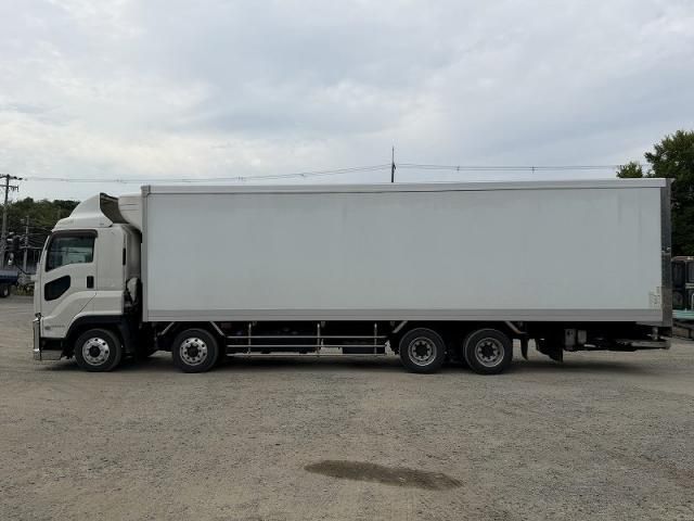 Isuzu GIGA 2016-09 7606896-2