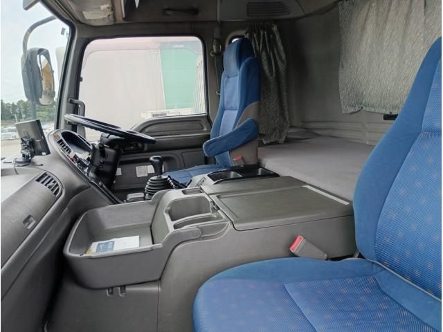 Isuzu GIGA 2010-08 7606895-22