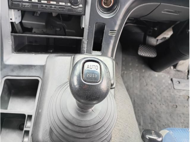 Isuzu GIGA 2010-08 7606895-24