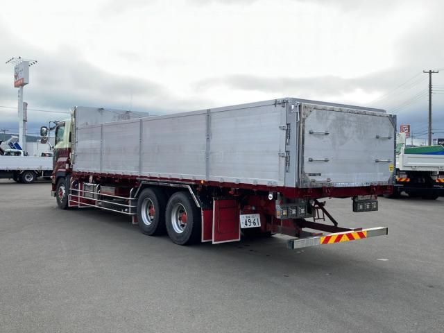 Isuzu GIGA 2017-05 7606894-3