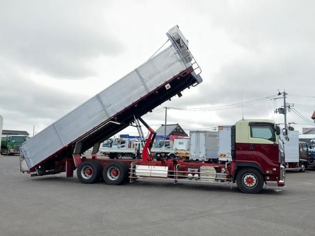Isuzu GIGA 2017-05 7606894-5