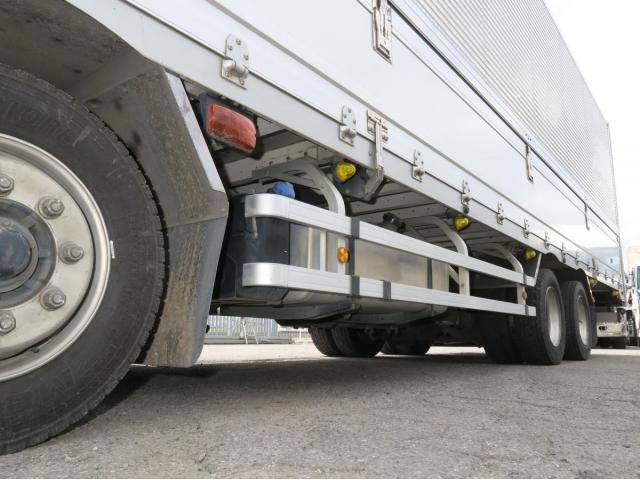 Isuzu GIGA 2018-10 7606893-17