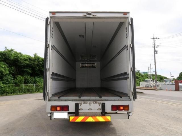 Isuzu GIGA 2018-10 7606893-5