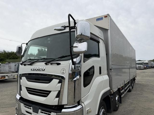 Isuzu GIGA 2020-09 7710328-15
