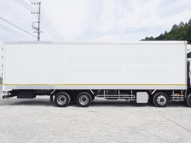 Isuzu GIGA 2014-07 7710332-4