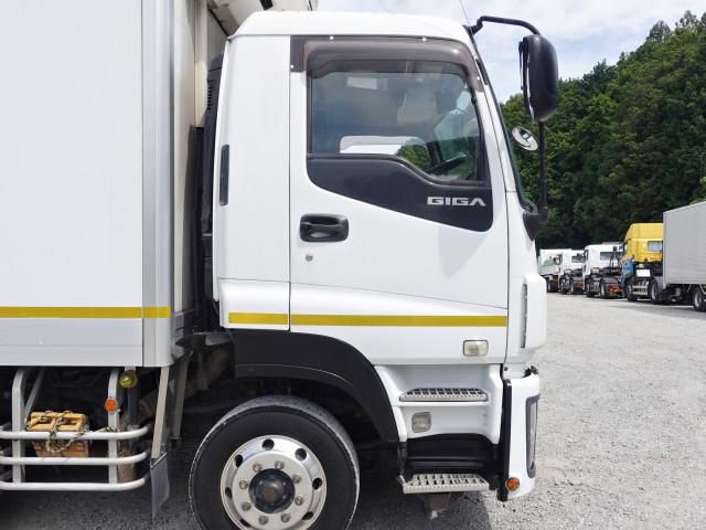 Isuzu GIGA 2014-07 7710333-3