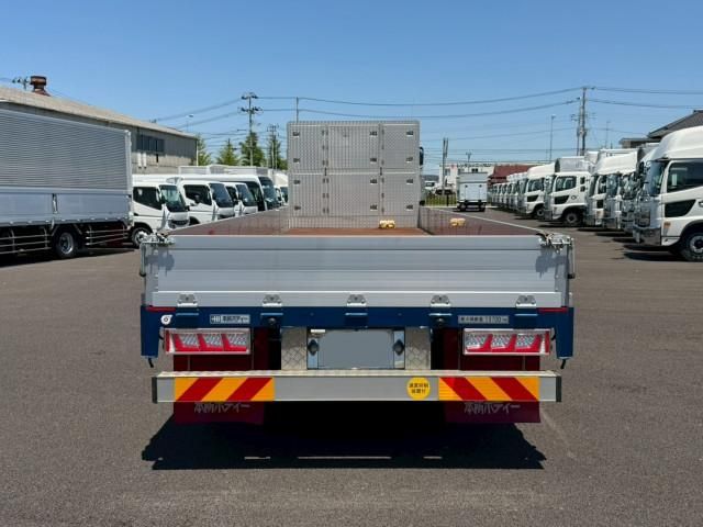 Isuzu GIGA 2017-06 7710325-4