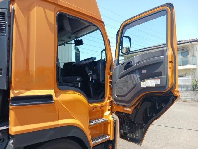 Isuzu GIGA 2021-11 7710327-21