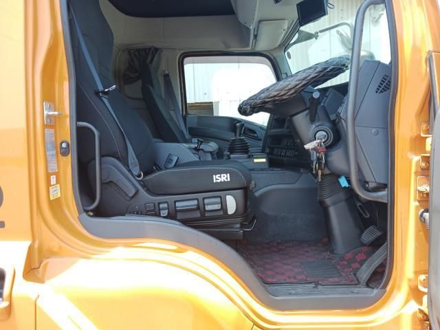 Isuzu GIGA 2021-11 7710327-22