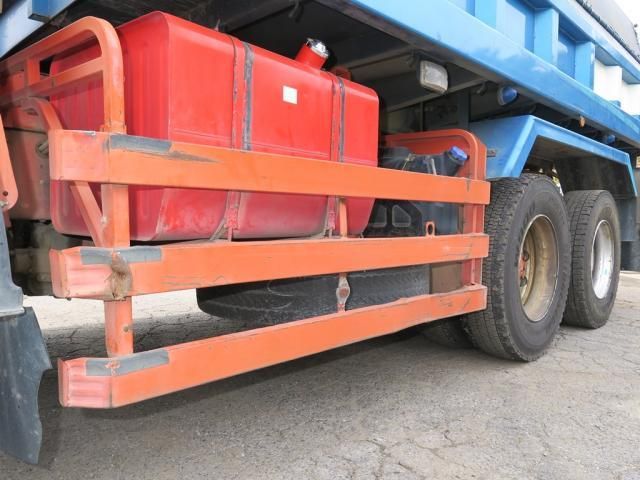Isuzu GIGA 2013-05 7710331-17