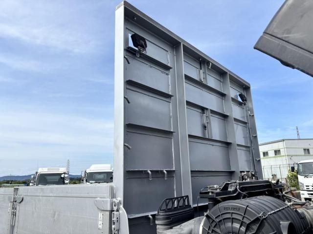 Isuzu GIGA 2016-01 7710330-19