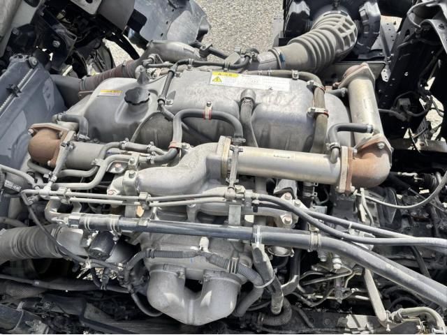 Isuzu GIGA 2016-01 7710330-23