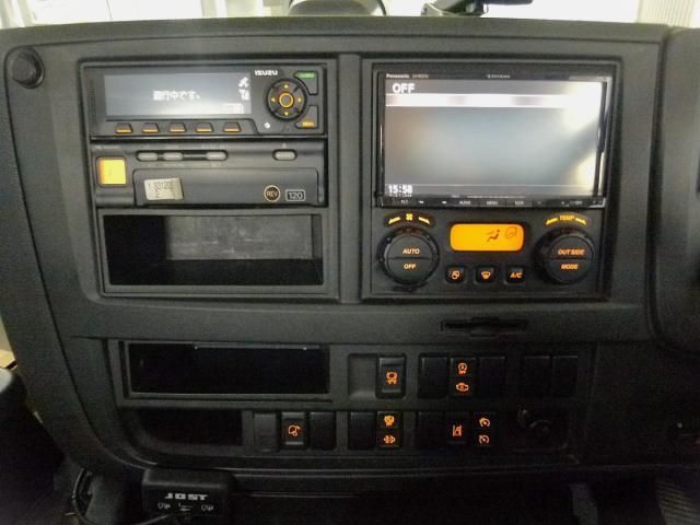 Isuzu GIGA 2021-11 7737875-24