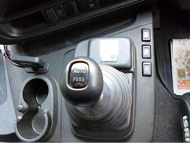 Isuzu GIGA 2021-11 7737875-26