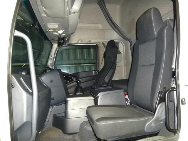 Isuzu GIGA 2021-11 7737875-28
