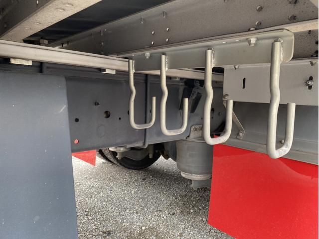 Isuzu GIGA 2016-03 7737876-18