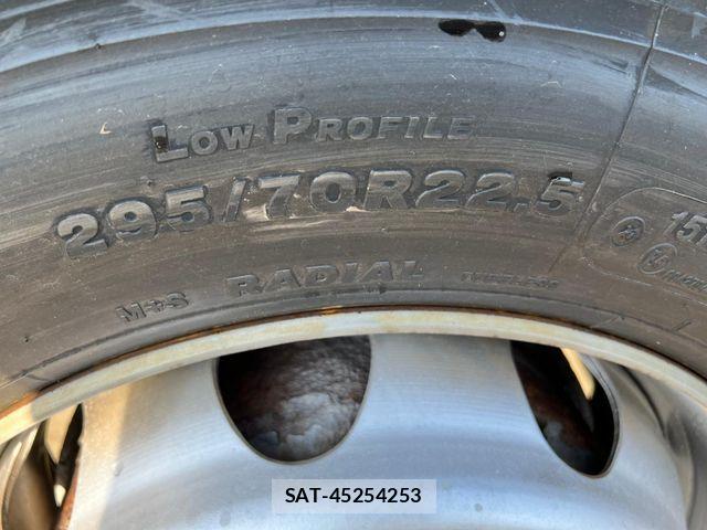 Isuzu GIGA 2016-03 7785208-15