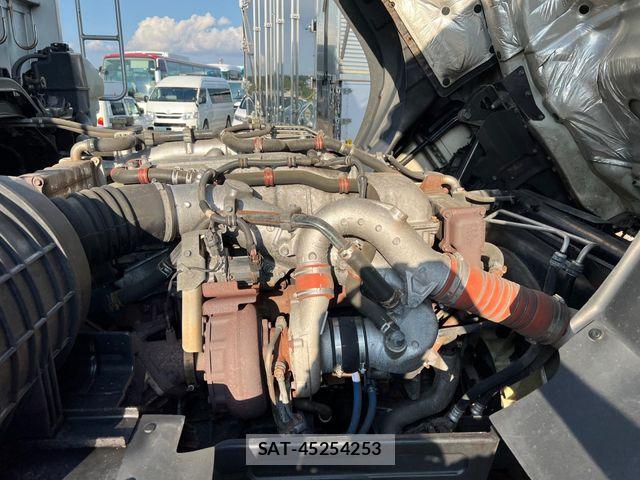 Isuzu GIGA 2016-03 7785208-28