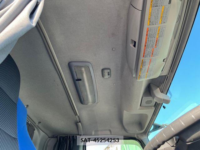 Isuzu GIGA 2016-03 7785208-6