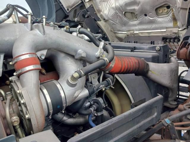 Isuzu GIGA 2017-02 7864721-9
