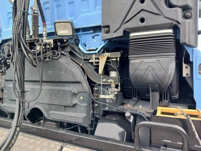 Isuzu GIGA 2017-02 7864721-20