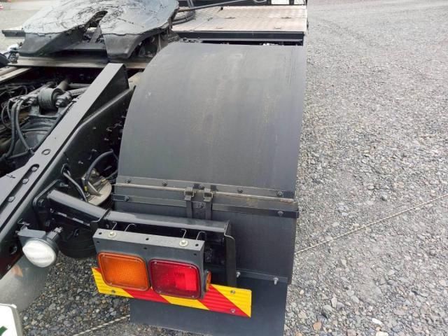 Isuzu GIGA 2017-02 7864721-26