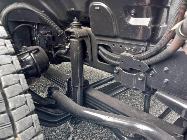 Isuzu GIGA 2017-02 7864721-8