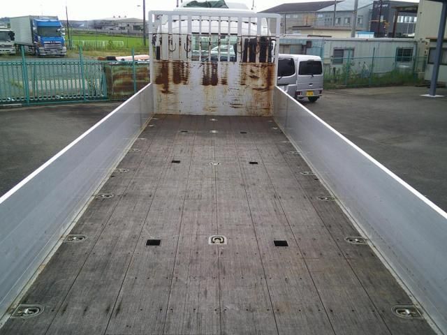 Isuzu GIGA 2022-02 7864716-5