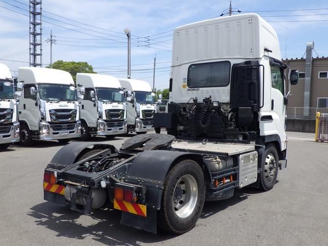 Isuzu GIGA 2021-10 7864719-3
