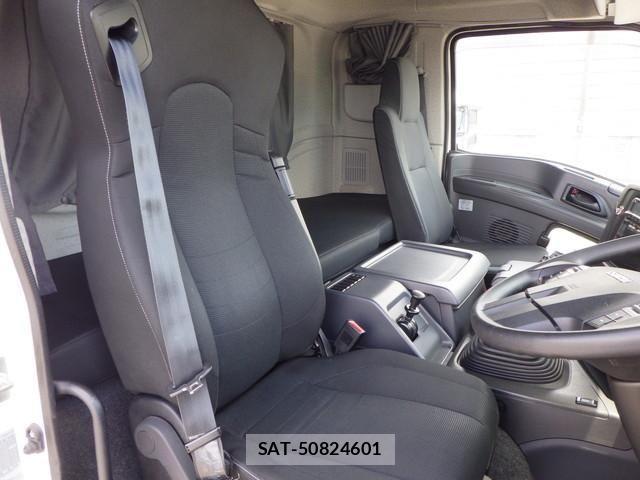 Isuzu GIGA 2021-11 7902658-17