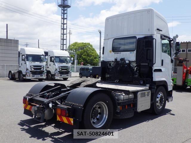Isuzu GIGA 2021-11 7902658-3