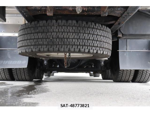Isuzu GIGA 2018-03 7902656-28
