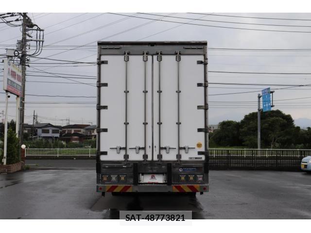 Isuzu GIGA 2018-03 7902656-4
