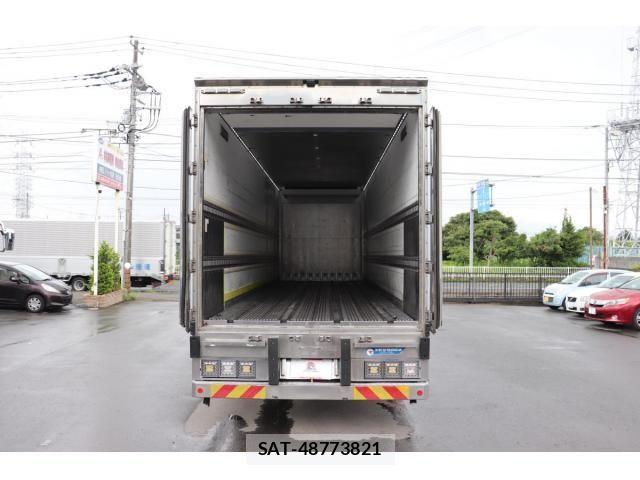 Isuzu GIGA 2018-03 7902656-6