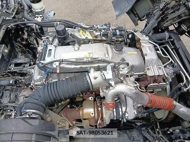 Isuzu GIGA 2024-10 7902657-16