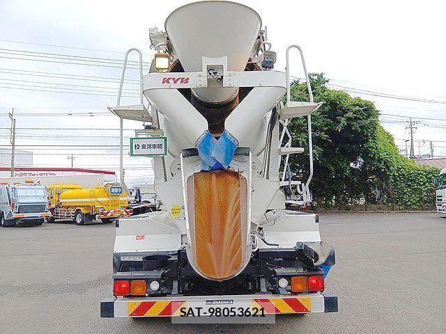 Isuzu GIGA 2024-10 7902657-8