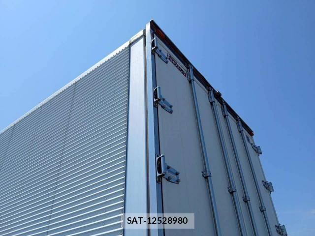 Isuzu GIGA 2016-03 7961847-16