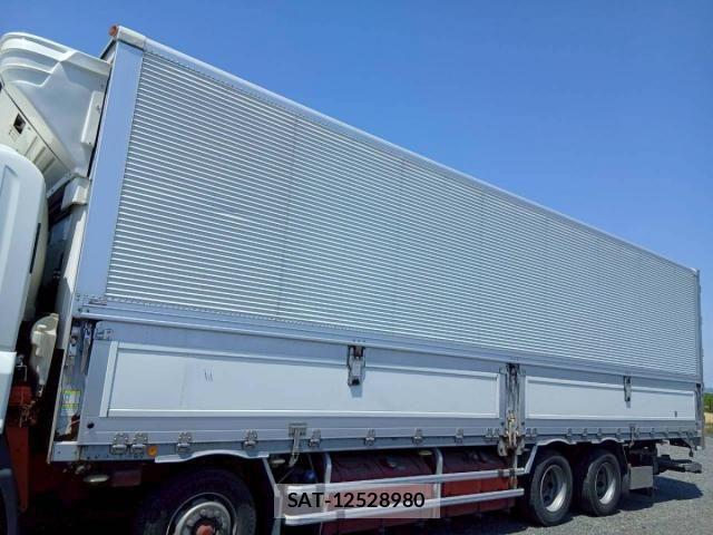 Isuzu GIGA 2016-03 7961847-18