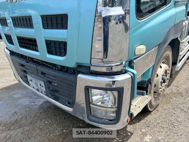 Isuzu GIGA 2014-10 7961851-11