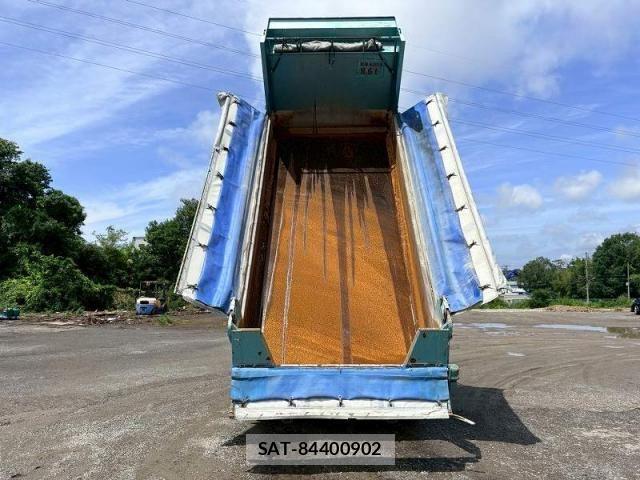 Isuzu GIGA 2014-10 7961851-26