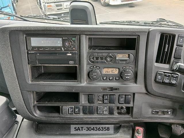 Isuzu GIGA 2021-04 7961837-12