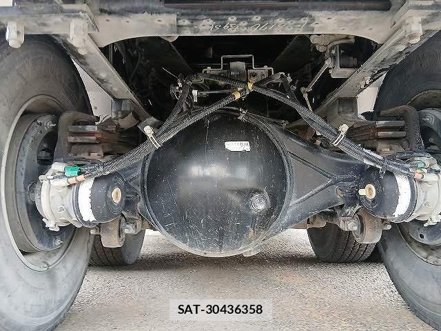 Isuzu GIGA 2021-04 7961837-18