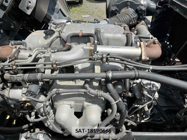 Isuzu GIGA 2015-03 7961844-25
